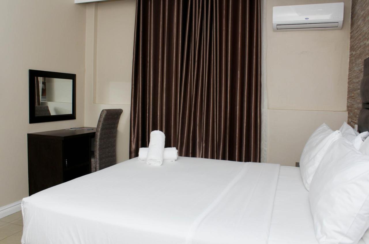 Bayside Hotel & Self Catering 110 West Street Durban Exterior photo