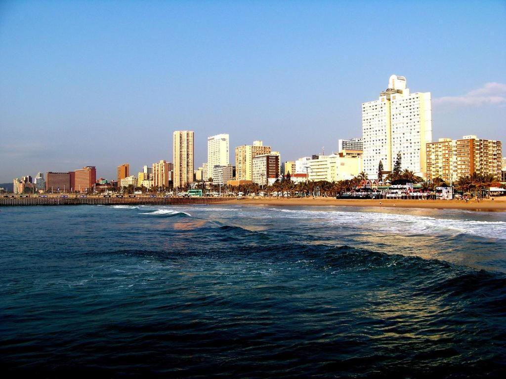 Bayside Hotel & Self Catering 110 West Street Durban Exterior photo